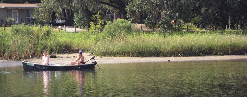 people in canoe
